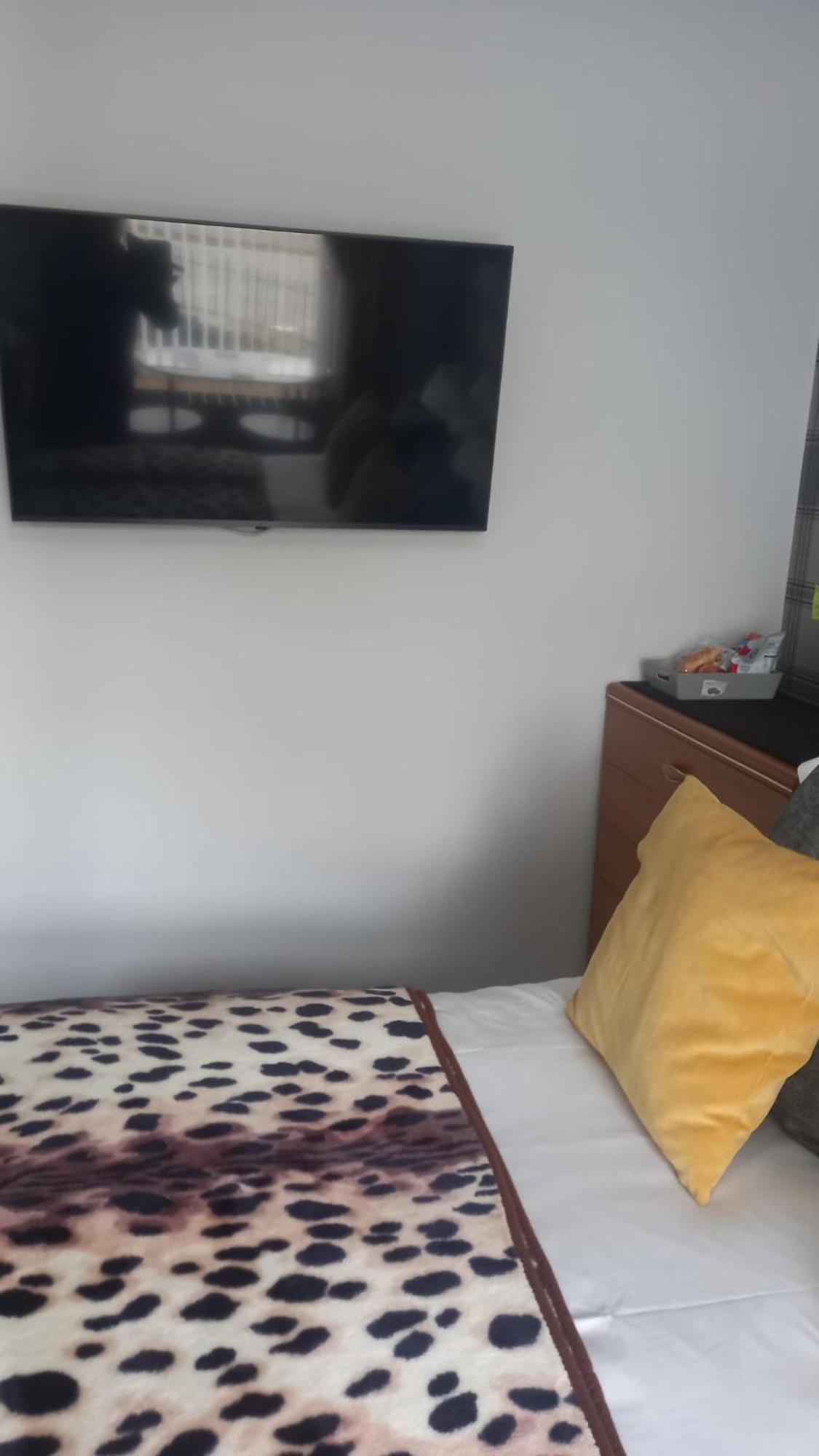 Fairfield Townhouse Guest House インヴァネス エクステリア 写真